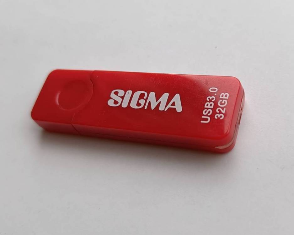 sigma_usb_flash_drive.jpg
