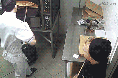 17771988794491663350850138305811.gif