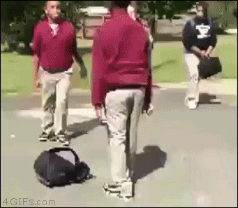 17840242867603424469418615303401.gif