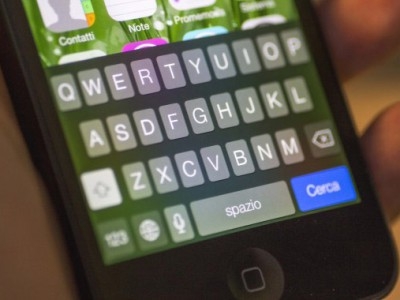 Apple работи върху усъвършенствана система за автокорекция на съобщения