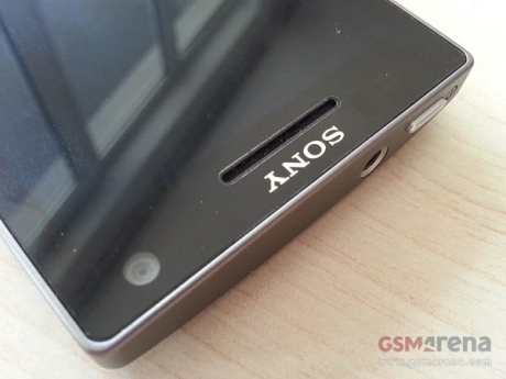 „Живи“ снимки на смартфона Sony Xperia SL