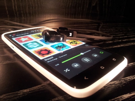 HTC подготвя смартфона Endeavour C2 – наследник на НТС One X