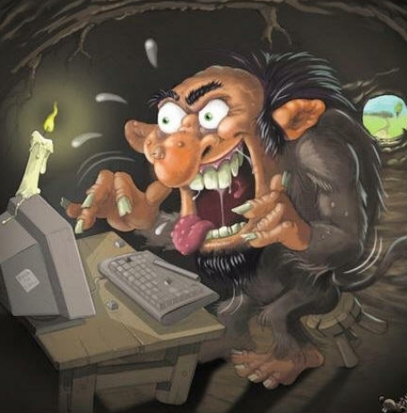 Британската полиция задържа Facebook тролове. Сред тях има и полицай