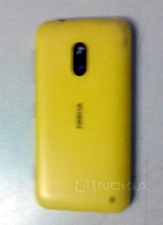 Отзивите на Nokia за презентацията на Samsung Ativ S