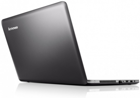 15-инчовият ултрабук на Lenovo струва 679 долара