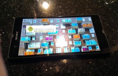 Флагмана на Sony получи процесор на Samsung и корпус от стъкло