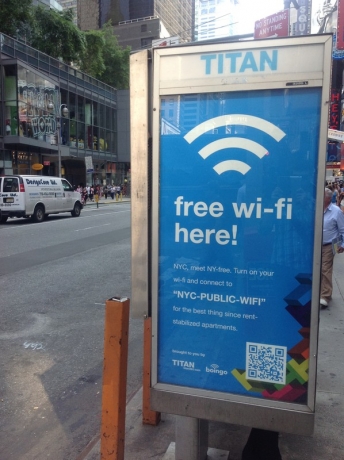 В Ню Йорк превръщат уличните телефони в безплатни Wi-Fi точки за достъп