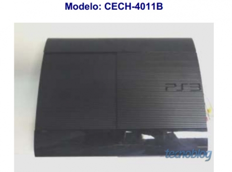 Първите изтекли снимки на PS3 Super Slim са вече факт