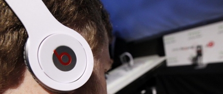 HTC продаде част от контролния пакет акции на Beats Audio