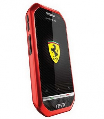 Motorola анонсира стилния Android-смартфон Motorola i867 Ferrari
