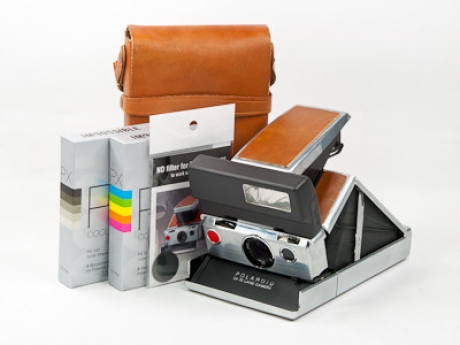 Holga Direct възродиха класическия Polaroid от 70-те години
