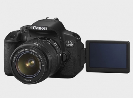 Canon пуснаха подобрена версия на апарата EOS 600D