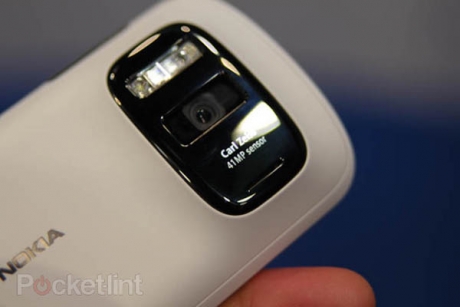 Nokia 808 PureView ще се появи на пазара до края на месеца