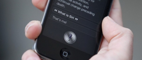 Apple посъветва недоволните от Siri клиенти да си купят друг телефон