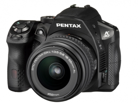 Pentax пуснаха нов DSLR апарат с повишена устойчивост