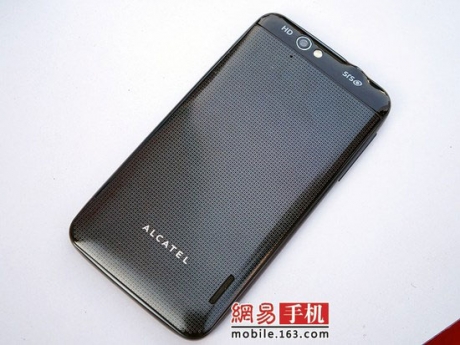 Alcatel  представи двуядрен смартфон за 5