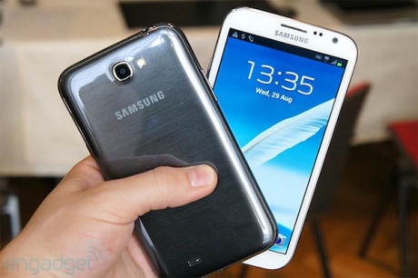 За малко повече от месец Samsung продаде над 3 млн. таблетфона Galaxy Note II