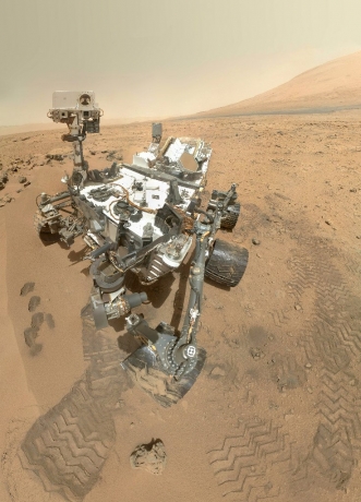 Curiosity ни изпрати свои снимки от Марс