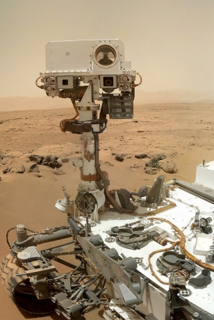 Curiosity ни изпрати свои снимки от Марс