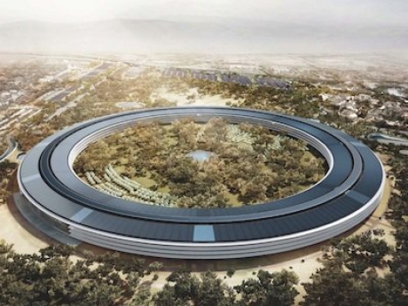 Apple забавят строежа на новия си кампус