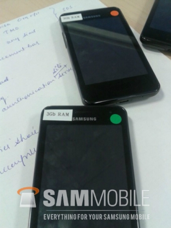 Samsung може би ще извади смартфони с 3 гигабайта RAM догодина