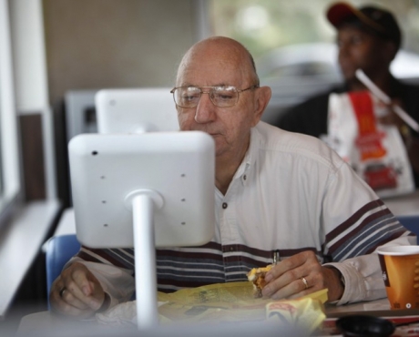 В McDonald’s ще се появят таблети iPad за посетителите