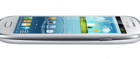 Samsung анонсира Galaxy S III mini