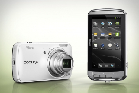 Първи отзиви за фотоапарата с Android на Nikon