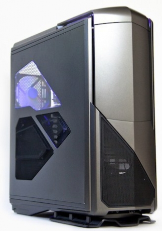 NZXT пуска геймърския корпус от премиум-клас Phantom 820 Crafted Series