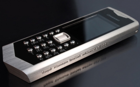Gresso пусна в продажба телефона Regal Titanium с корпус от титан