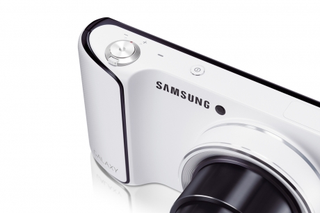 Samsung представя фотоапаратът от серията GALAXY