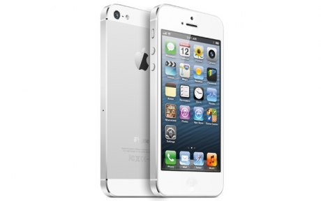 iPhone 5 е с по-голям екран и доста по-лек