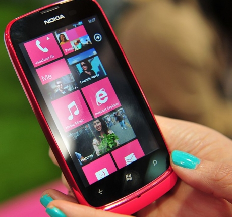 Lumia Flame – евтин WP8 телефон от Nokia