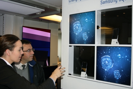 Samsung демонстрира на живо високи технологии в b2b дисплеите