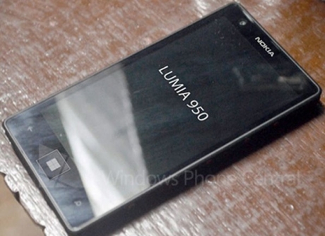 Първа информация и снимка на Nokia Lumia 950