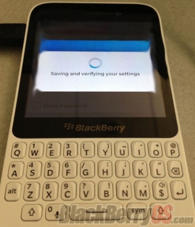 Blackberry подготвя бюджетен смартфон на ОС BB10