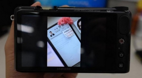 Нови подробности и снимка на фотоапарата Samsung NX2000