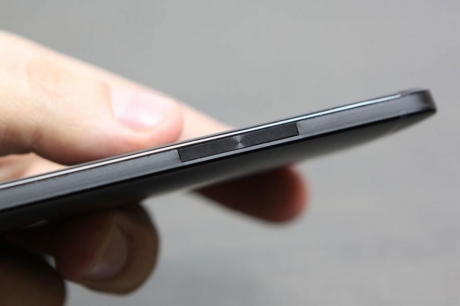 HTC M4 ще получи метален корпус
