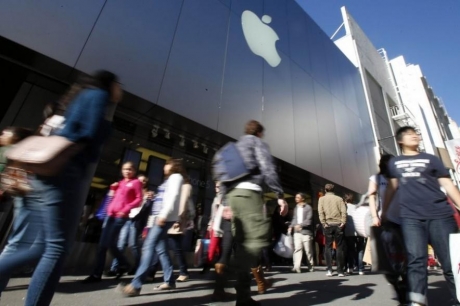 Анализаторите прогнозират спад в печалбата на Apple