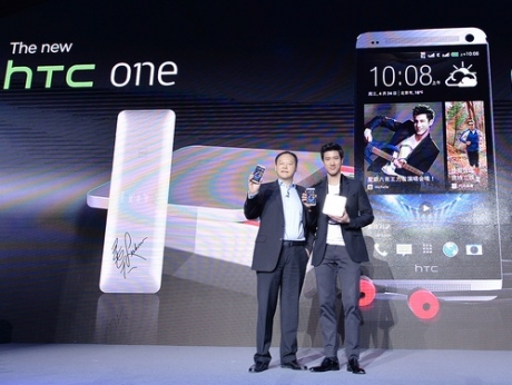 Анонсираха три смартфона HTC One за китайския пазар