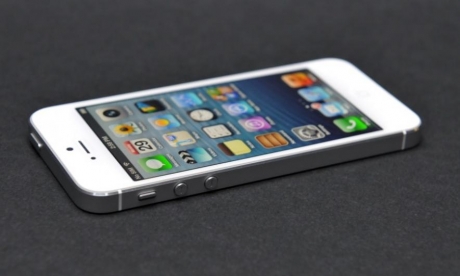 След избухване на iPhone почти не ослепя момиче