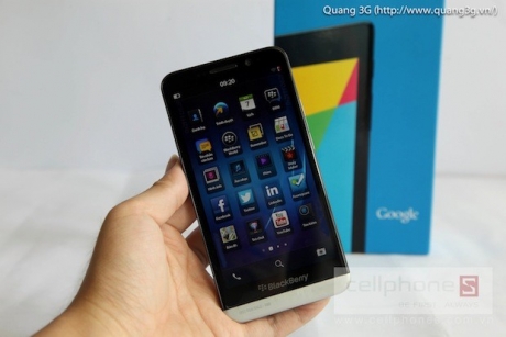 BlackBerry Z30 се появи на ново видео и ще получи възможност за безжично зареждане