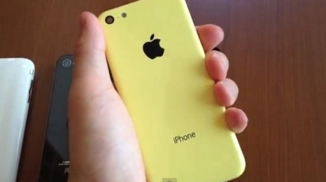 Появи се и жълт вариант на бюджетния iPhone 5C
