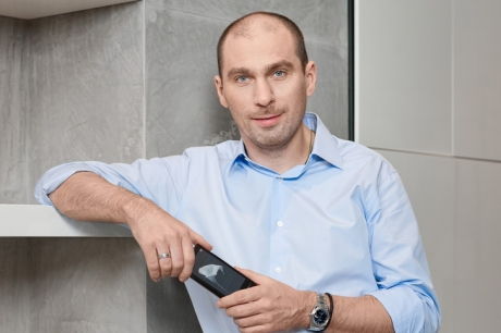 Второто поколение YotaPhone ще бъде представено още през 2014 година