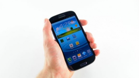 Samsung подновиха ъпдейтването на Galaxy S3 до Android 4.3