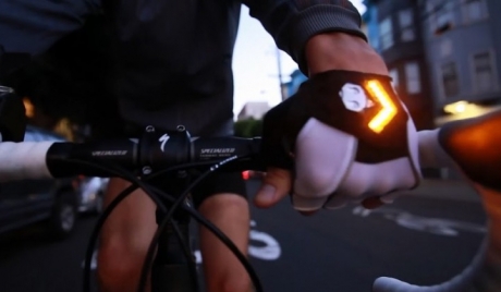 Zackees: ръкавици за велосипедисти с индикация на маневрите