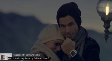 Samsung промотира часовника Galaxy Gear с нова странна реклама (видео)
