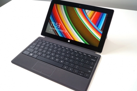 Microsoft изпитват недостиг на таблети Surface