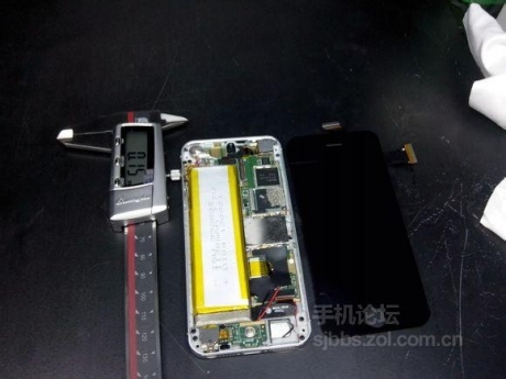 Първи снимки на iPhone 5S
