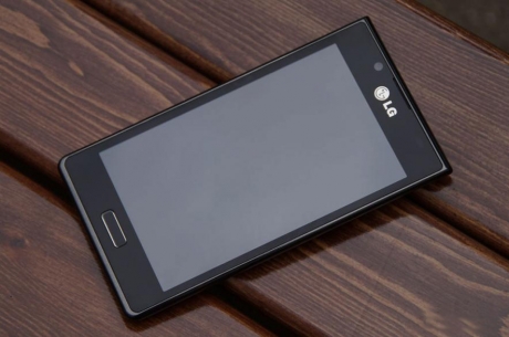 LG е продала 15 милиона смартфона от стилната линия L-Style